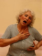 This grandma loves playing with her wet pussy